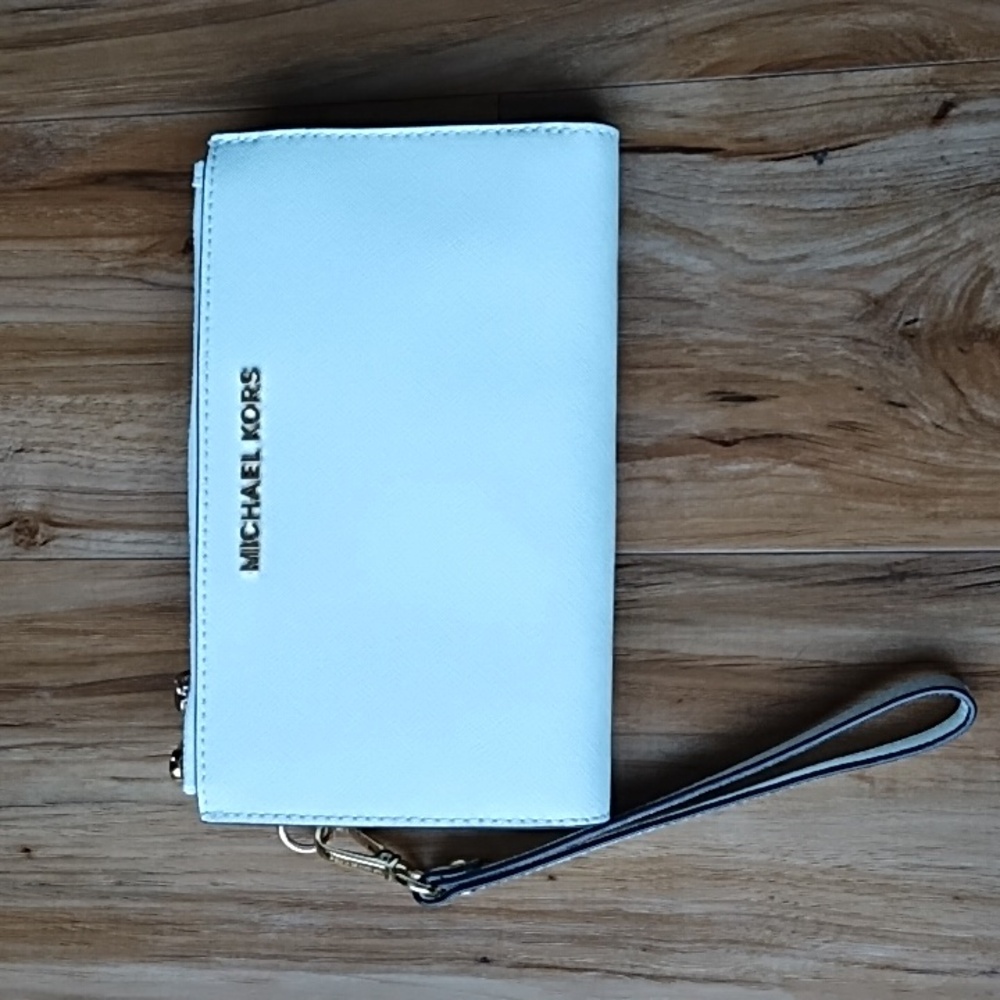 Michael Kors NWT Wristlet